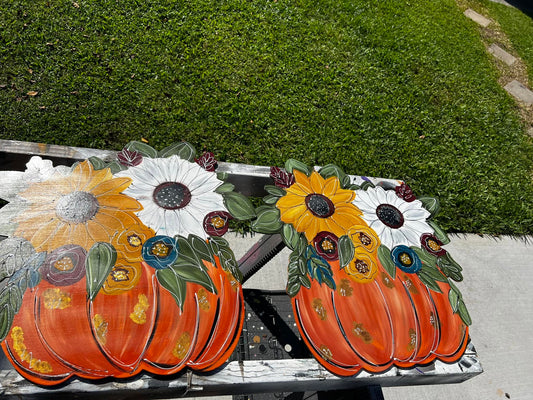 Flower Pumpkin Door Hanger