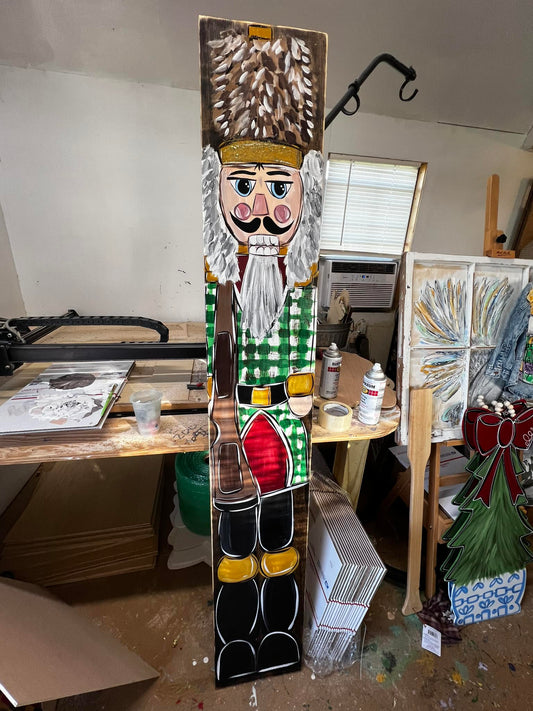 Christmas Nutcracker Leaner
