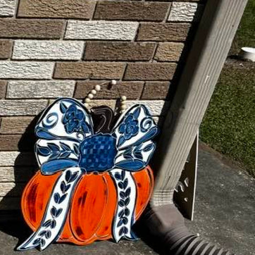 Chenosire bow pumpkin door hanger